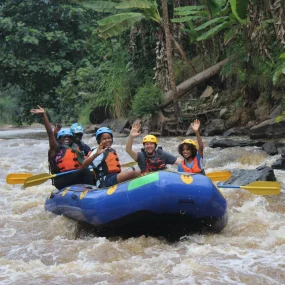rafting in uganda